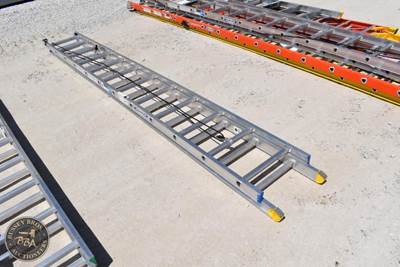 WERNER EXTENSION LADDER