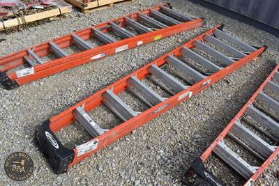 WERNER STEP LADDER