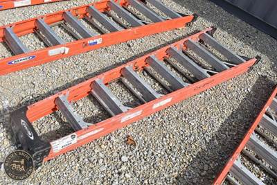 WERNER STEP LADDER