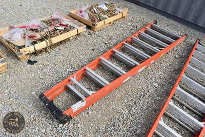 WERNER STEP LADDER