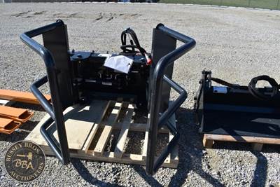 Wolverine BALE SQUEEZE ATTACHMENT