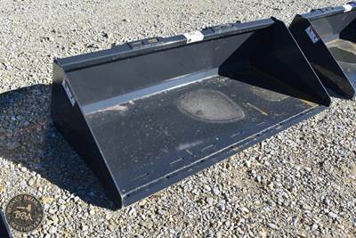 Wolverine DUTY BUCKET ATTACHMENT