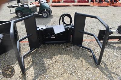 Wolverine HAY BALE SQUEEZE ATTACHMENT