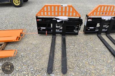 Wolverine HYDRAULIC PALLET FOR ATTACHMENT
