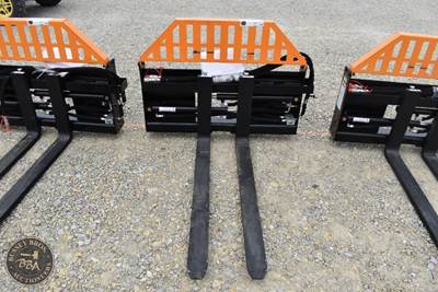 Wolverine HYDRAULIC PALLET FOR ATTACHMENT
