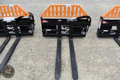 Wolverine HYDRAULIC PALLET FOR ATTACHMENT