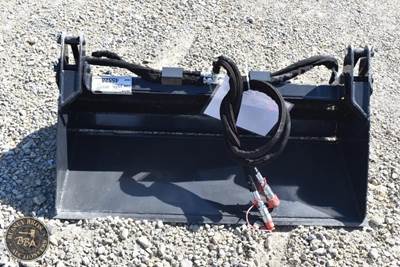 Wolverine MINI COMBINATION BUCKET ATTACHMENT