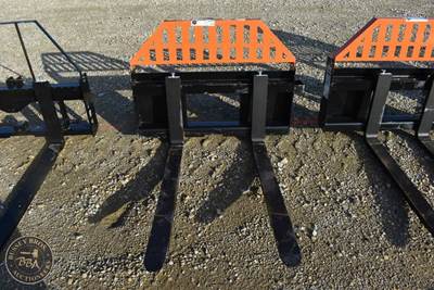 Wolverine PALLET FORK ATTACHMENT