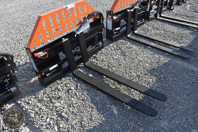 Wolverine PALLET FORK ATTACHMENT