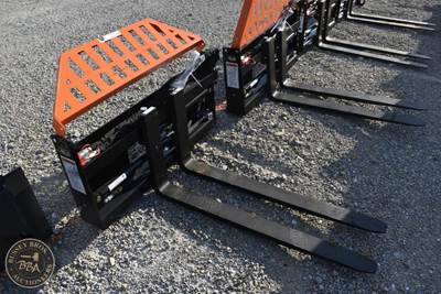 Wolverine PALLET FORK ATTACHMENT