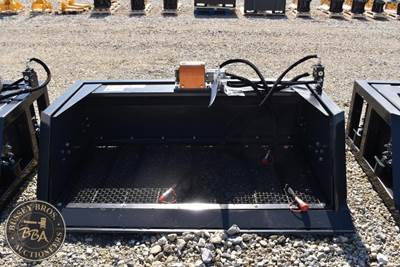 Wolverine SCREEN BUCKET ATTACHMENT