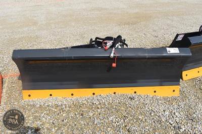 Wolverine SIX WAY DOZER BLADE ATTACHMENT