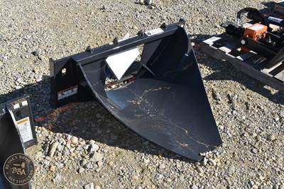 Wolverine TREE DIGGER AND STUMP BUCKET ATTACHMENT