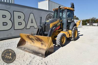 John Deere 410L Backhoe