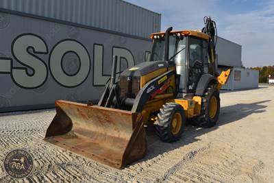 John Deere 410L Backhoe