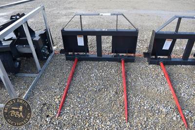 LANDHONOR BALE SPEAR ATTACHMENT Bale Accumulator