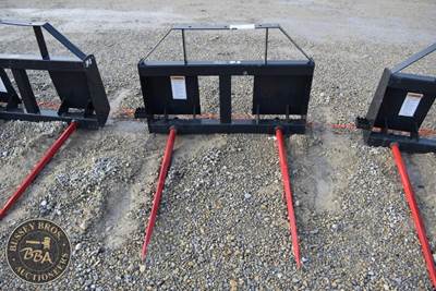 LANDHONOR BALE SPEAR ATTACHMENT Bale Accumulator