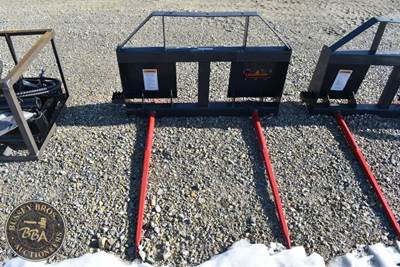 LANDHONOR BALE SPEAR ATTACHMENT Bale Spear