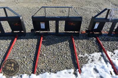 LANDHONOR BALE SPEAR ATTACHMENT Bale Spear