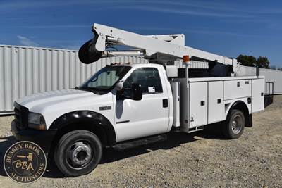 Ford F-550 37 ft Boom / Bucket Truck - 2001 Altec AT37G Aerial Lift, Automatic