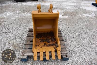 Beast 24 In. Excavator Bucket, Fit Cat 307/308 De Series Excavators, 50mm Pins,