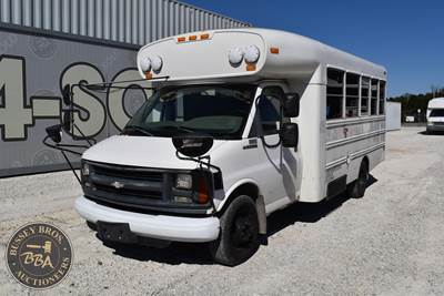 Chevrolet 3500 Bus