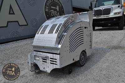 Husqvarna SOFF-CUT 2500 Concrete Saw
