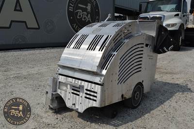 Husqvarna SOFF-CUT 2500 Concrete Saw