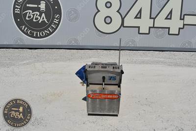 Husqvarna SOFF-CUT 2500 Concrete Saw