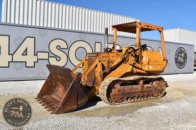 Komatsu D57S-1 Crawler Loader