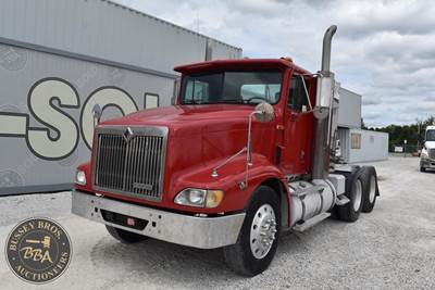 International 9400 Day Cab Truck - Caterpillar, Manual
