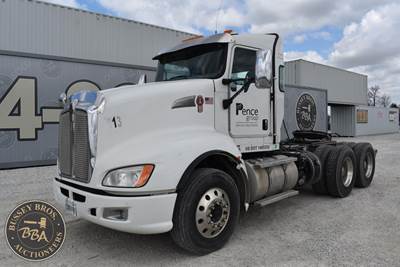 Kenworth T660 Day Cab Truck - Cummins 400HP
