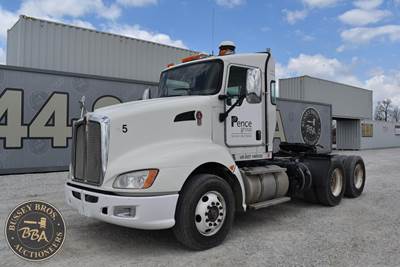 Kenworth T660 Day Cab Truck - Cummins, Automatic