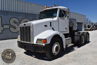 Peterbilt 385 Day Cab Truck - Cummins 280HP, Automatic