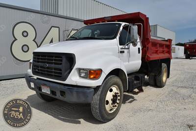 Ford F-650 Dump Truck - Manual