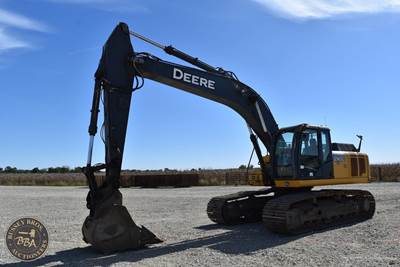 John Deere 290G LC Excavator