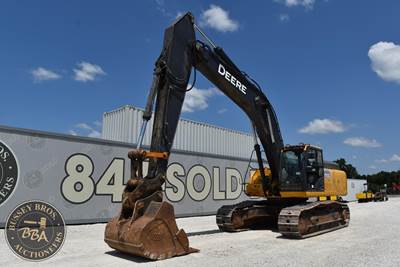 John Deere 350G LC Excavator