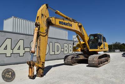 Komatsu PC490LC-11 Excavator