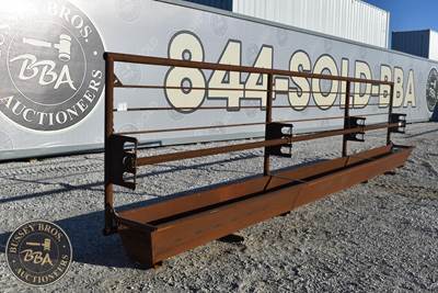 LoneStar CATTLE FEEDER Feed Wagon