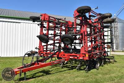 Case IH TIGERMATE 200 Cultivator