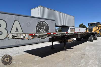 WILSON CF-900 Flatbed Trailer
