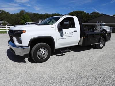 Chevrolet 3500HD Flatbed Truck