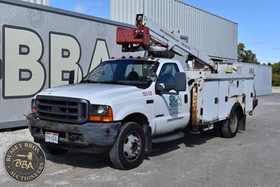 Ford F-550 Forestry Bucket Truck