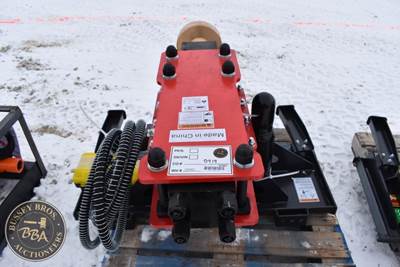 RAYTREE HYDRAULIC POST POUNDER ATTACHMENT Fork