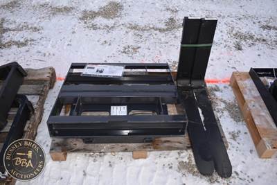 Wolverine MINI PALLET FORK ATTACHMENT Fork