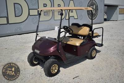 E-Z-GO TXT Utility Cart