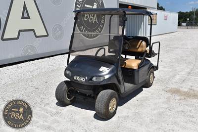 E-Z-GO TXT Utility Cart