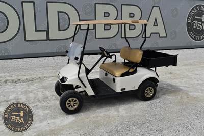 E-Z-GO TXT Utility Cart