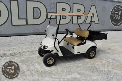 E-Z-GO TXT Utility Cart