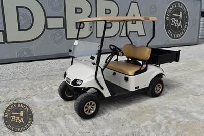 E-Z-GO TXT Utility Cart